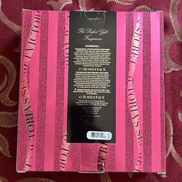VS Bombshell Fragrance Gift Set - Picture 2 of 3